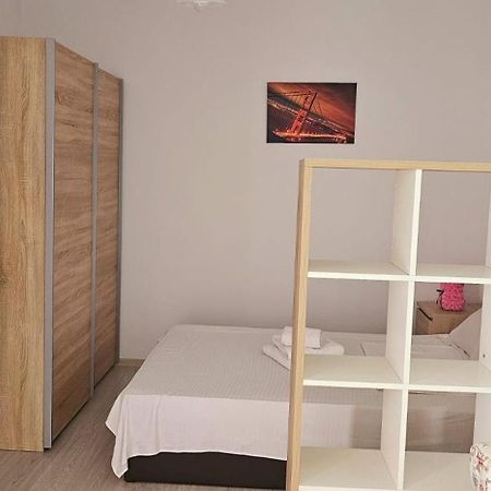 Astero Apartments Premium Accomodation Ясси Екстер'єр фото