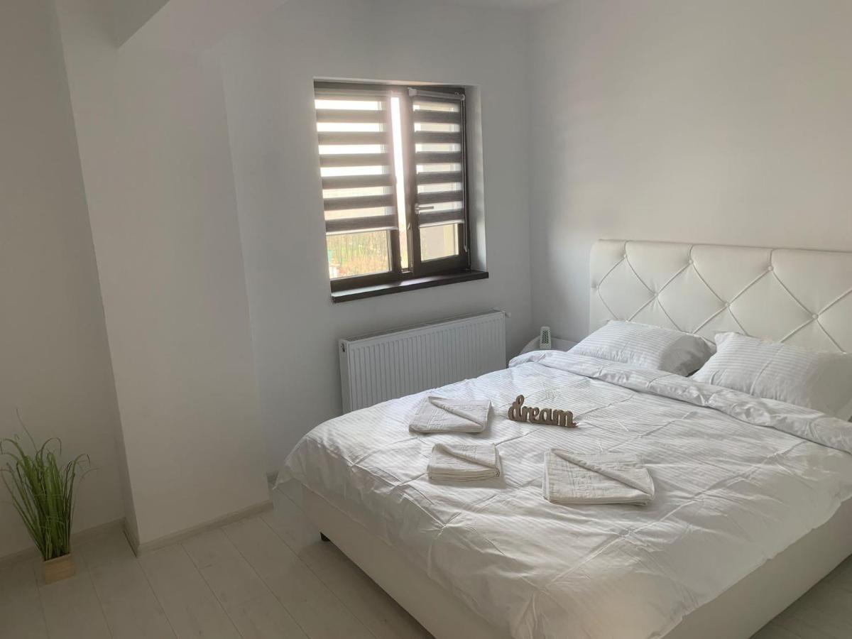 Astero Apartments Premium Accomodation Ясси Екстер'єр фото